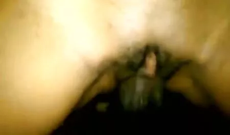 Людина в машині на прогулянку повія на вулиці і порно еротика онлайн камінь в салоні