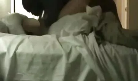 Сексуальна чорна дівчина в HD катя самбука еротика відео